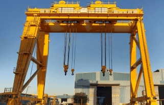 Relocating a 400t Gantry Crane